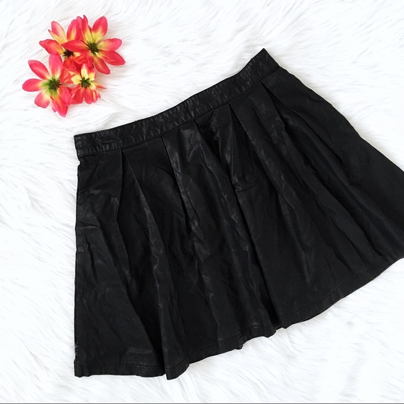 Forever 21 Dresses & Skirts - forever 21 exclusive faux leather skirt